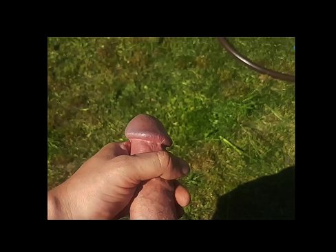 ❤️ Hottie beroa bere pussy arrosa izorratu egiten du eta udako lorategi batean squirt batekin esperma egiten du ❌ Porno gurean eu.verhentai.ru ️❤